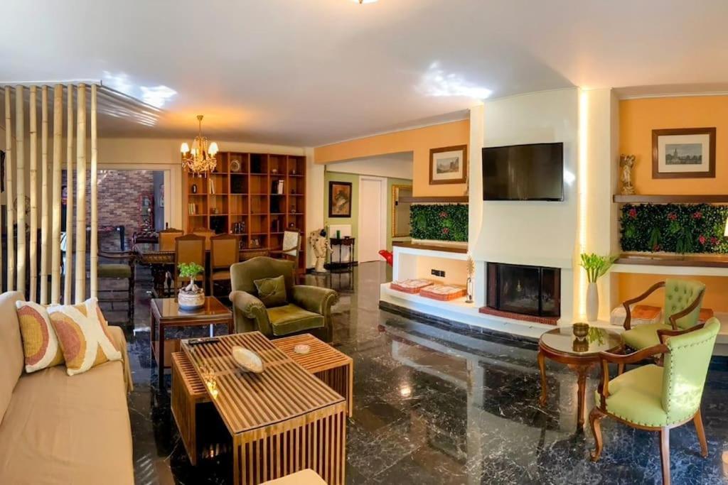 Апартаменты Sarakin'S Mansion Luxury Retreat Афины Экстерьер фото